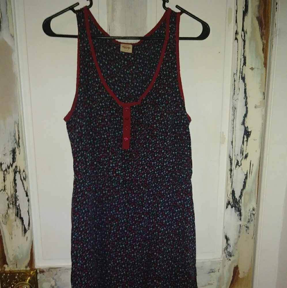 Junior's dress